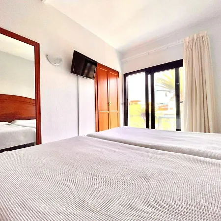 Studio With Balcony, Pool With View, Sea In Puerto De La Cruz Apartment